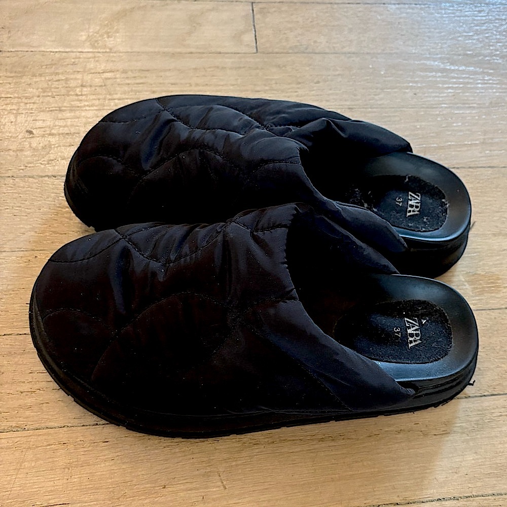 Zara Black Quilted Mules